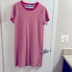 Cute Draper James Red dress! Perfect for the fall and spring :-)